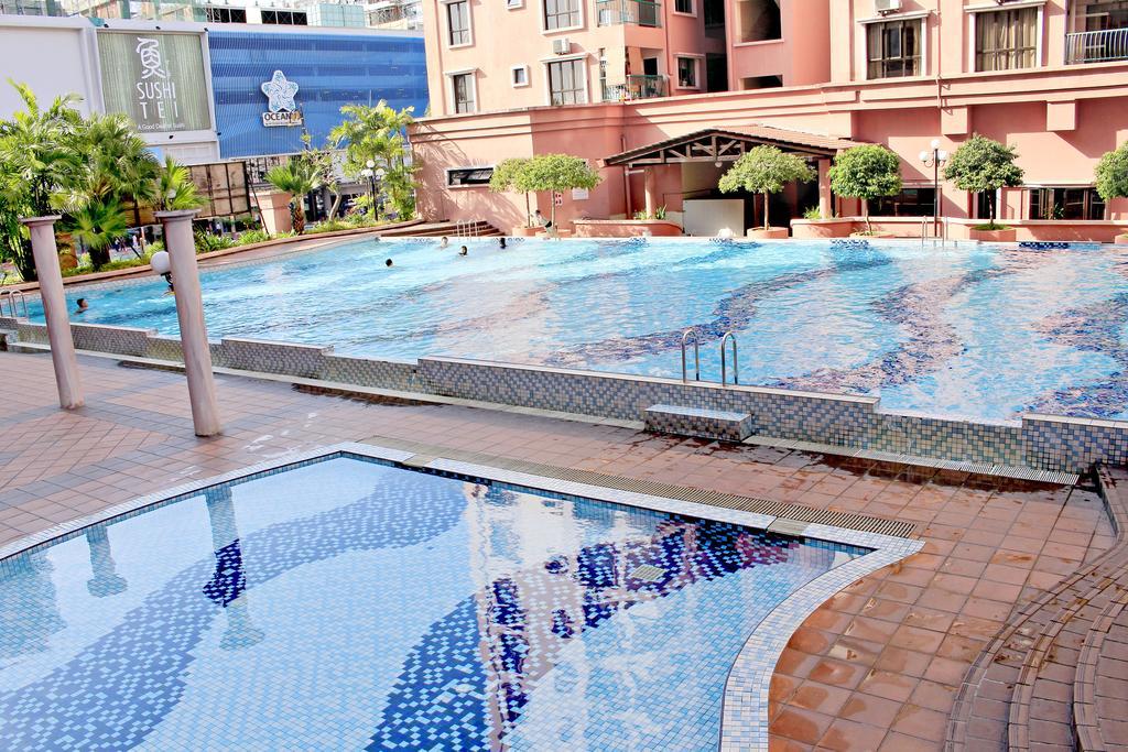 Homestay Marina Court Kota Kinabalu Exterior photo